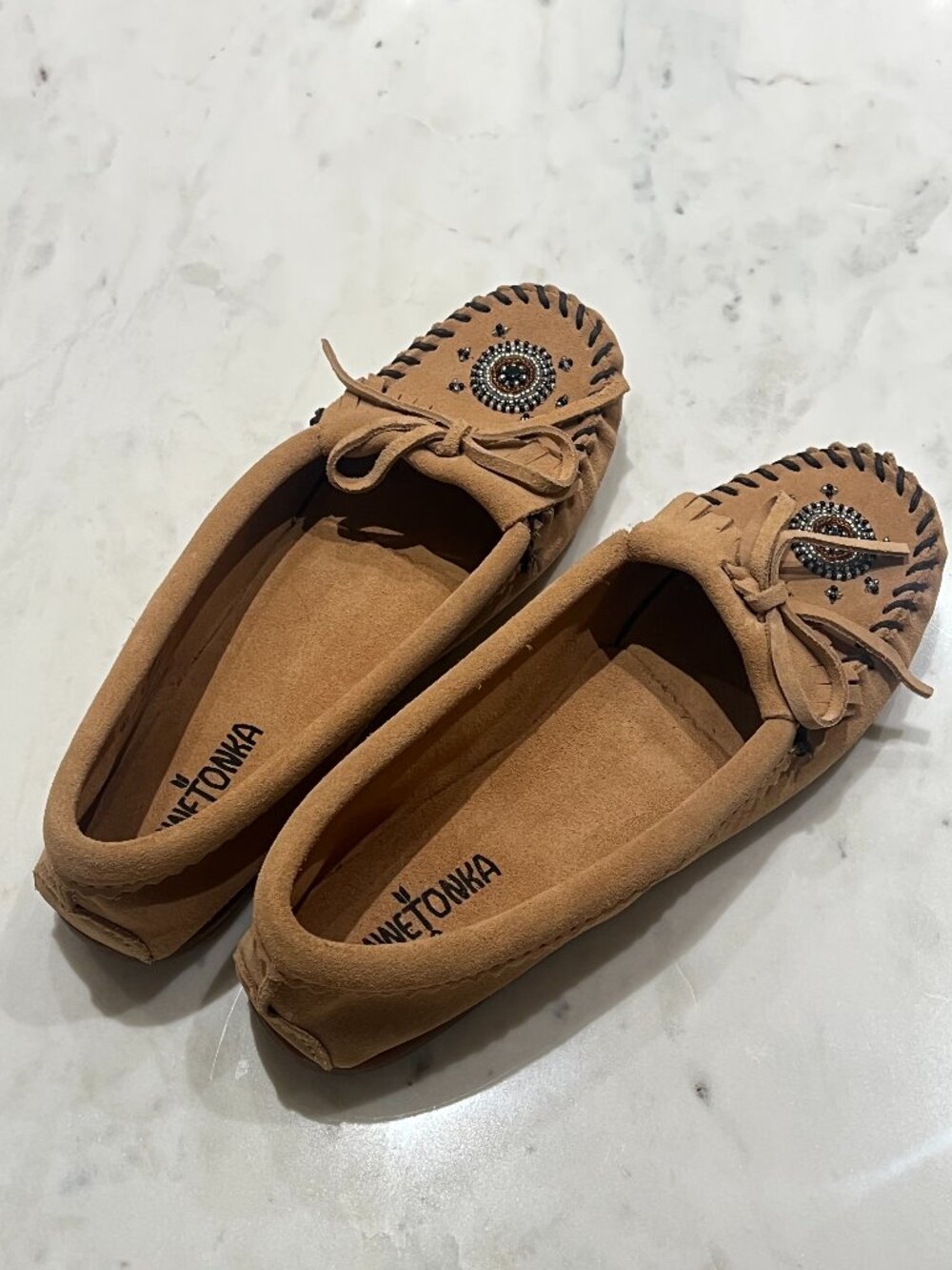 Like New Minnetonka Taupe Suede Beaded Moccasins with Fringe, Women's Size 8